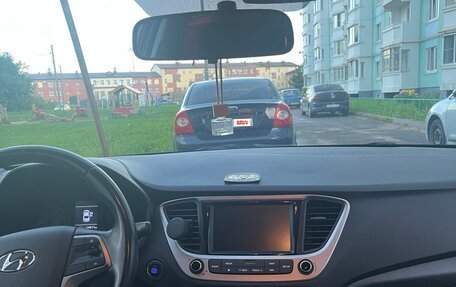 Hyundai Solaris II рестайлинг, 2017 год, 1 300 000 рублей, 10 фотография