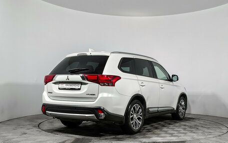 Mitsubishi Outlander III рестайлинг 3, 2017 год, 1 515 000 рублей, 5 фотография