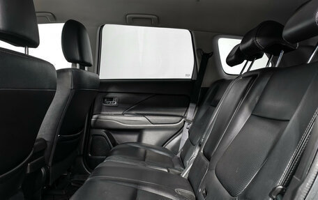 Mitsubishi Outlander III рестайлинг 3, 2017 год, 1 515 000 рублей, 13 фотография