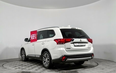 Mitsubishi Outlander III рестайлинг 3, 2017 год, 1 515 000 рублей, 7 фотография