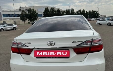Toyota Camry, 2016 год, 2 320 000 рублей, 10 фотография