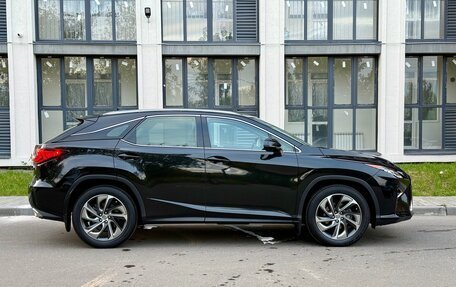 Lexus RX IV рестайлинг, 2017 год, 4 870 000 рублей, 8 фотография