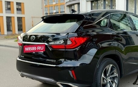 Lexus RX IV рестайлинг, 2017 год, 4 870 000 рублей, 12 фотография