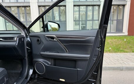 Lexus RX IV рестайлинг, 2017 год, 4 870 000 рублей, 28 фотография