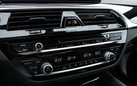 BMW 5 серия, 2019 год, 3 549 000 рублей, 20 фотография