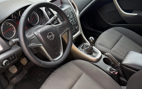Opel Astra J, 2011 год, 610 000 рублей, 4 фотография