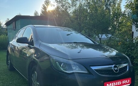 Opel Astra J, 2012 год, 400 000 рублей, 2 фотография