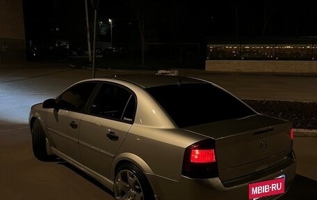 Opel Vectra C рестайлинг, 2004 год, 580 000 рублей, 33 фотография