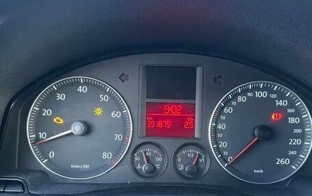 Volkswagen Golf V, 2004 год, 205 000 рублей, 2 фотография