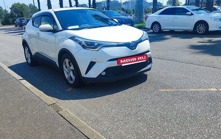 Toyota C-HR I рестайлинг, 2018 год, 2 000 000 рублей, 8 фотография