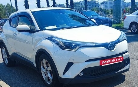 Toyota C-HR I рестайлинг, 2018 год, 2 000 000 рублей, 7 фотография