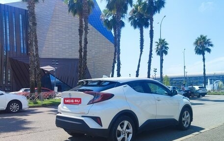 Toyota C-HR I рестайлинг, 2018 год, 2 000 000 рублей, 6 фотография