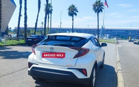 Toyota C-HR I рестайлинг, 2018 год, 2 000 000 рублей, 5 фотография