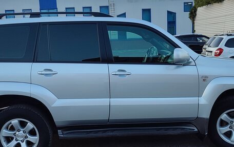 Toyota Land Cruiser Prado 120 рестайлинг, 2004 год, 1 850 000 рублей, 2 фотография