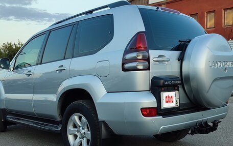 Toyota Land Cruiser Prado 120 рестайлинг, 2004 год, 1 850 000 рублей, 3 фотография
