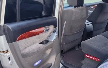 Toyota Land Cruiser Prado 120 рестайлинг, 2004 год, 1 850 000 рублей, 21 фотография