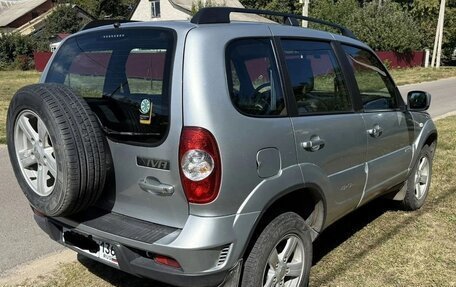 Chevrolet Niva I рестайлинг, 2015 год, 790 000 рублей, 7 фотография