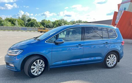 Volkswagen Touran III, 2016 год, 1 513 000 рублей, 4 фотография