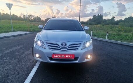 Toyota Camry, 2010 год, 1 100 000 рублей, 1 фотография