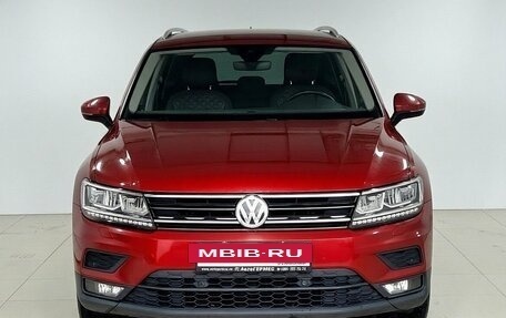 Volkswagen Tiguan II, 2019 год, 2 620 000 рублей, 2 фотография