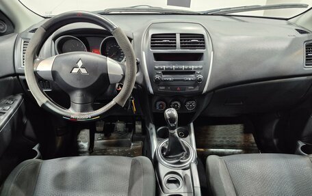 Mitsubishi ASX I рестайлинг, 2010 год, 872 000 рублей, 10 фотография