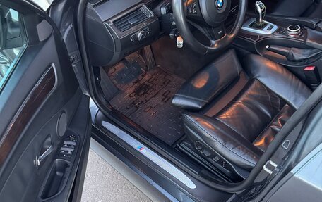 BMW 5 серия, 2008 год, 1 990 000 рублей, 13 фотография
