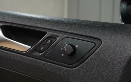 Volkswagen Jetta VI, 2012 год, 1 099 000 рублей, 12 фотография
