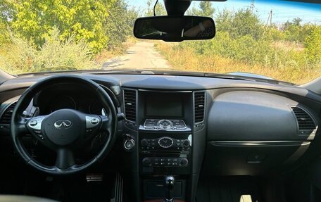 Infiniti QX70, 2015 год, 2 100 000 рублей, 1 фотография