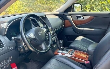Infiniti QX70, 2015 год, 2 100 000 рублей, 2 фотография