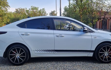 Hyundai Solaris II рестайлинг, 2018 год, 1 490 000 рублей, 2 фотография