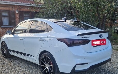 Hyundai Solaris II рестайлинг, 2018 год, 1 490 000 рублей, 5 фотография