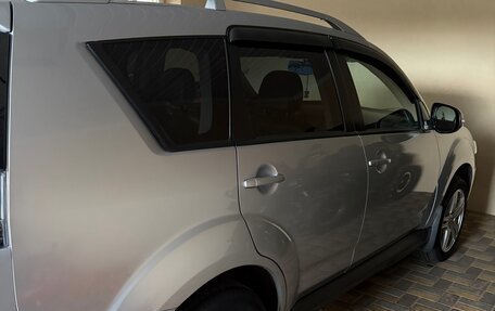 Mitsubishi Outlander III рестайлинг 3, 2010 год, 1 200 000 рублей, 8 фотография