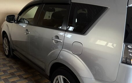 Mitsubishi Outlander III рестайлинг 3, 2010 год, 1 200 000 рублей, 7 фотография