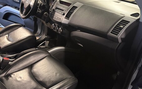 Mitsubishi Outlander III рестайлинг 3, 2010 год, 1 200 000 рублей, 9 фотография