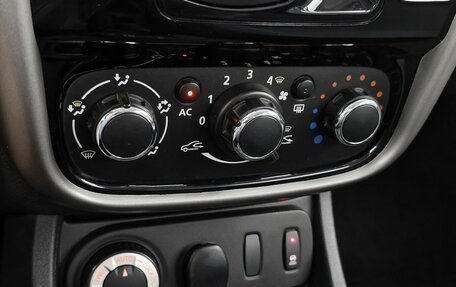 Renault Duster I рестайлинг, 2014 год, 875 000 рублей, 19 фотография