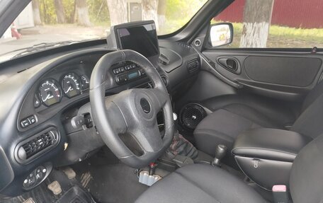 Chevrolet Niva I рестайлинг, 2005 год, 777 000 рублей, 22 фотография
