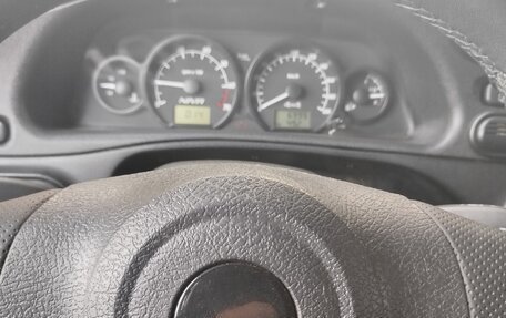 Chevrolet Niva I рестайлинг, 2005 год, 777 000 рублей, 21 фотография