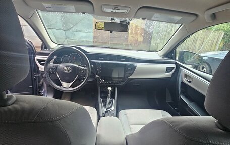 Toyota Corolla, 2013 год, 1 200 000 рублей, 6 фотография