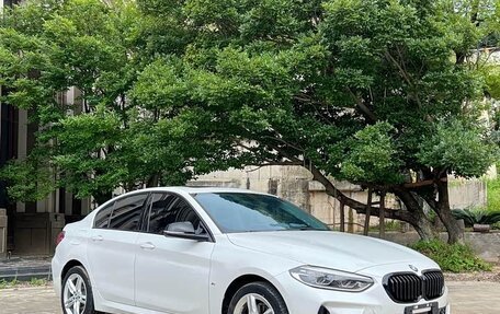 BMW 1 серия, 2023 год, 1 360 000 рублей, 3 фотография