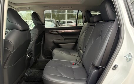 Toyota Highlander, 2026 год, 5 390 000 рублей, 27 фотография