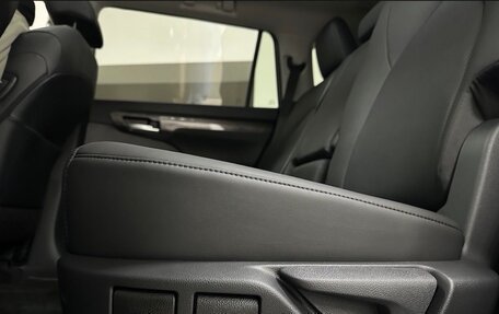Toyota Highlander, 2026 год, 5 390 000 рублей, 28 фотография