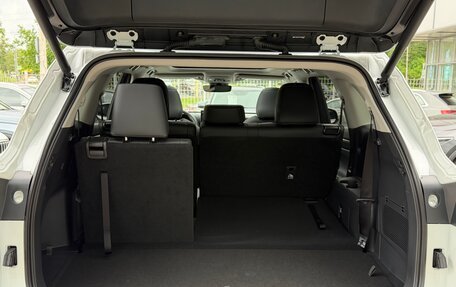 Toyota Highlander, 2026 год, 5 390 000 рублей, 32 фотография