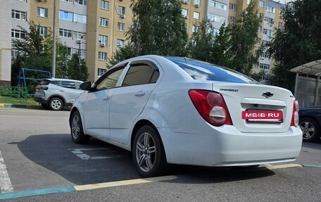Chevrolet Aveo III, 2012 год, 500 000 рублей, 3 фотография