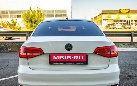 Volkswagen Jetta VI, 2015 год, 998 000 рублей, 6 фотография