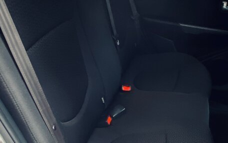 KIA Rio III рестайлинг, 2016 год, 750 000 рублей, 17 фотография