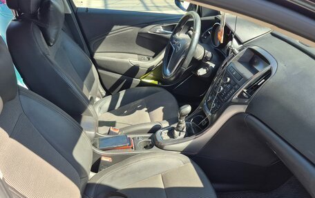 Opel Astra J, 2011 год, 650 000 рублей, 9 фотография