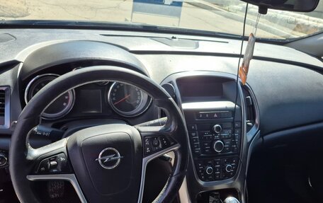 Opel Astra J, 2011 год, 650 000 рублей, 13 фотография