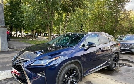 Lexus RX IV рестайлинг, 2019 год, 5 000 000 рублей, 3 фотография