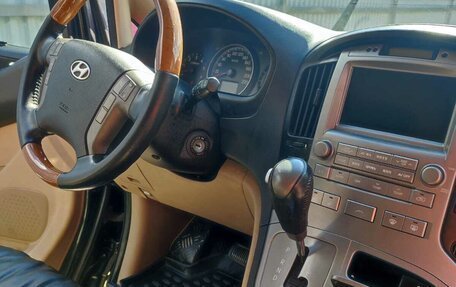 Hyundai Grand Starex Grand Starex I рестайлинг 2, 2011 год, 2 800 000 рублей, 9 фотография