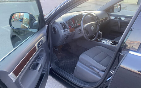 Volkswagen Touareg III, 2008 год, 2 400 000 рублей, 16 фотография